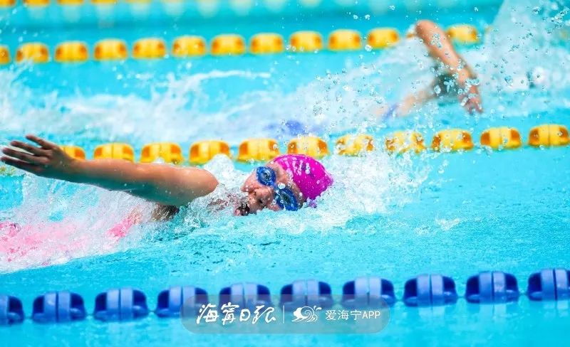 上海小学生游泳比赛成绩_上海小学生游泳冠军赛视频_上海中小学生游泳比赛